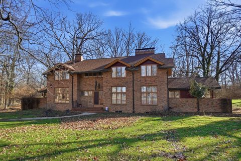 Photo of 2438 Signal Hill Road, Springfield, OH 45504 (MLS # 1044415)