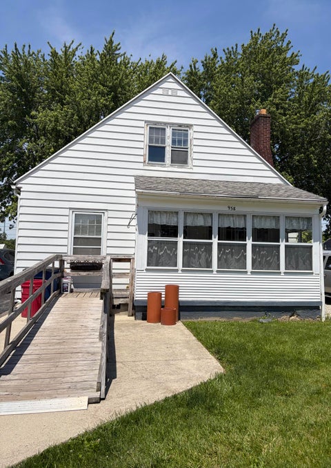 Photo of 958 E Spring Street, Saint Marys, OH 45885 (MLS # 1046144)