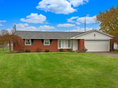 Photo of 3 Greenmoor Drive, Arcanum, OH 45304 (MLS # 1042437)