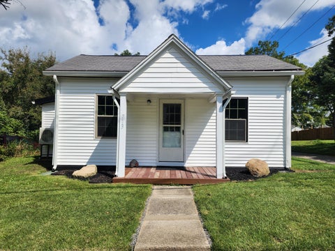 Photo of 713 Cooper Avenue, Bellefontaine, OH 43311 (MLS # 1048380)