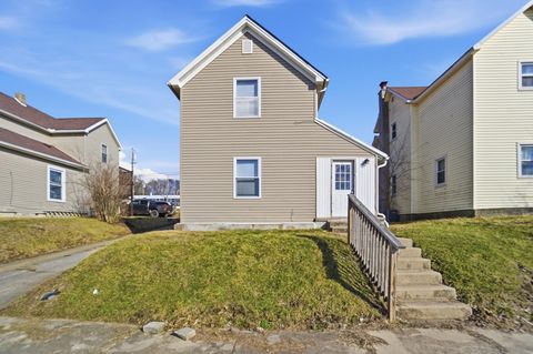 Photo of 320 Walker Street, Bellefontaine, OH 43311 (MLS # 1044041)