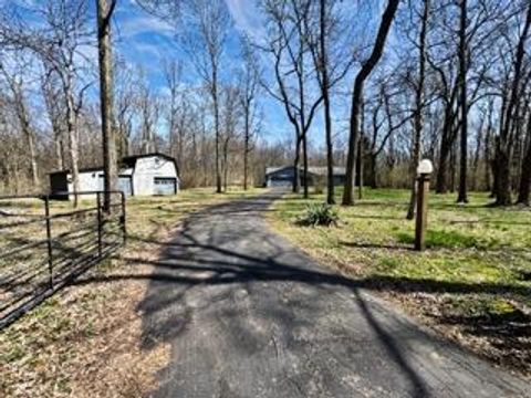 Photo of 6011 E Carlton Road, West Alexandria, OH 45381 (MLS # 1044450)