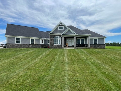 Photo of 17172 Pusheta Road, Wapakoneta, OH 45895 (MLS # 1047987)