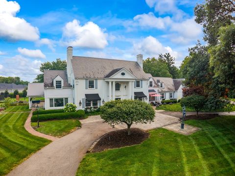 Photo of 1550 Creekwood Drive, Troy, OH 45373 (MLS # 1040501)