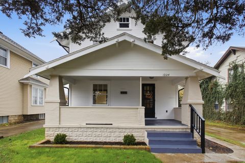 Photo of 1224 Glenmore Drive, Springfield, OH 45503 (MLS # 1042722)