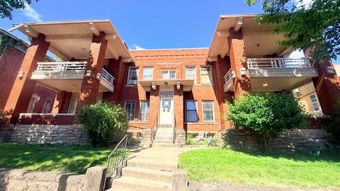 Photo of 409 S Fountain Avenue, Springfield, OH 45506 (MLS # 1045790)