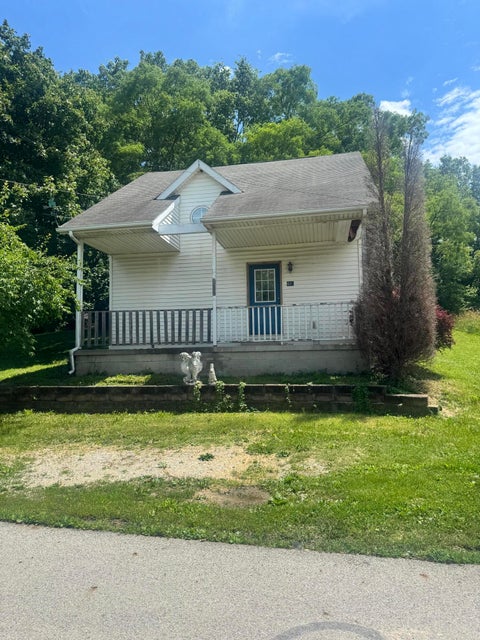 Photo of 408 Shie Avenue, Sidney, OH 45365 (MLS # 1046671)