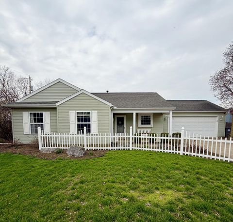 Photo of 67 W Dakota Street, Troy, OH 45373 (MLS # 1044515)