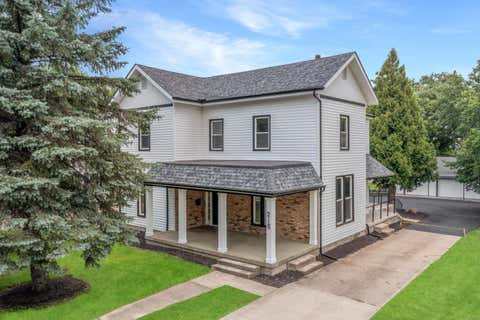 Photo of 218 W Main Street, Mechanicsburg, OH 43044 (MLS # 1046779)