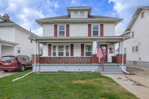 Photo of 107 N Clairmont Avenue, Springfield, OH 45503 (MLS # 1044741)