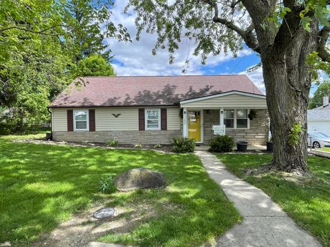 Photo of 360 Ridge Street, Piqua, OH 45356 (MLS # 1045391)