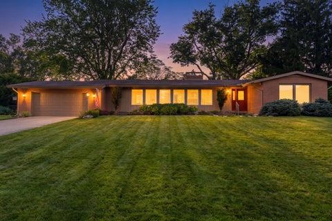 Photo of 1312 Stratford Drive, Piqua, OH 45356 (MLS # 1048358)