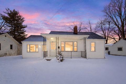 Photo of 711 W Light Street, Urbana, OH 43078 (MLS # 1043545)