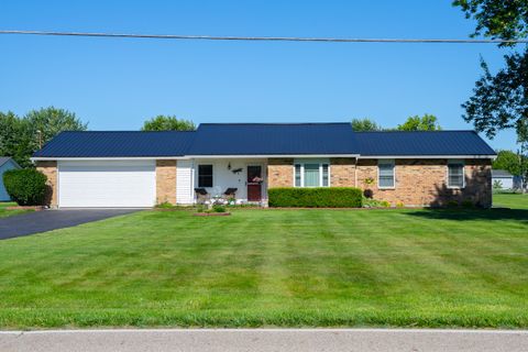 Photo of 2561 Ballentine Pike, Springfield, OH 45502 (MLS # 1046152)