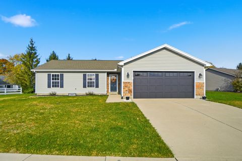 Photo of 107 Marilyn Way, Brookville, OH 45309 (MLS # 1042376)