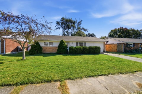 Photo of 321 Mumford Drive, Troy, OH 45373 (MLS # 1049013)
