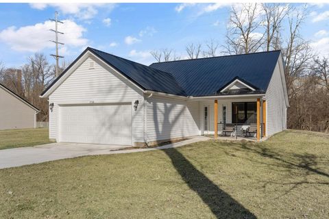 Photo of 1710 Northpoint Road, Springfield, OH 45503 (MLS # 1043999)