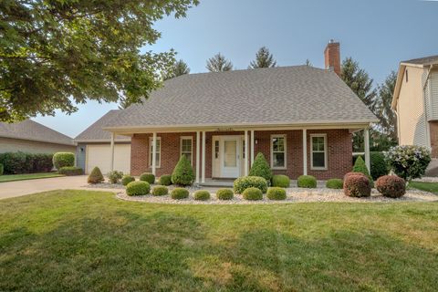 Photo of 1579 Timberidge DR, Sidney, OH 45365 (MLS # 1047124)