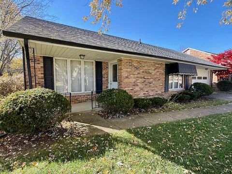 Photo of 3305 E Turner Drive, Springfield, OH 45504 (MLS # 1042404)