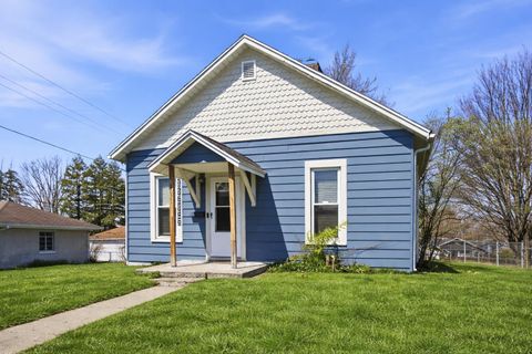 Photo of 1027 Lafayette Avenue, Springfield, OH 45505 (MLS # 1044917)