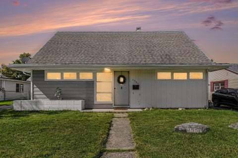 Photo of 1551 Southgate Avenue, Springfield, OH 45506 (MLS # 1049008)