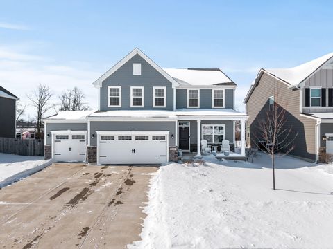 Photo of 899 Cedar Grove Drive, Tipp City, OH 45371 (MLS # 1043623)
