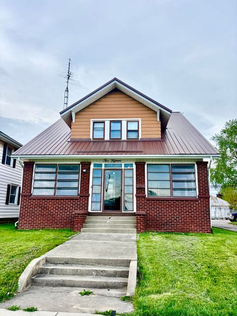 Photo of 215 E Livingston Street, Celina, OH 45822 (MLS # 1045131)