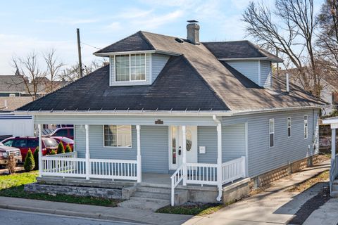 Photo of 107 Riverside Drive, Piqua, OH 45356 (MLS # 1044306)