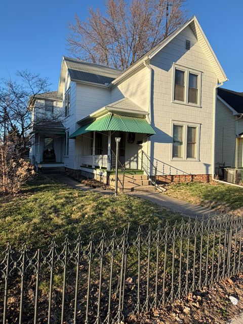 Photo of 402 E Ward Street, Urbana, OH 43078 (MLS # 1044977)