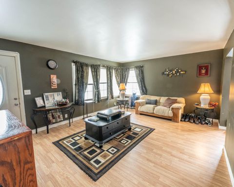 Photo of 1222 Oakhill Avenue, Fairborn, OH 45324 (MLS # 1044087)