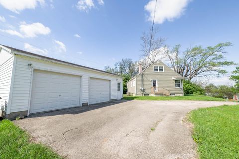 Photo of 1222 Oakhill Avenue, Fairborn, OH 45324 (MLS # 1044087)