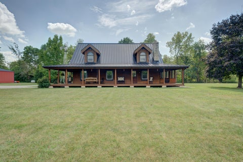 Photo of 7802 Greenville-Celina Road, Greenville, OH 45331 (MLS # 1048429)