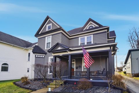 Photo of 135 N Main Street, Mechanicsburg, OH 43044 (MLS # 1043862)