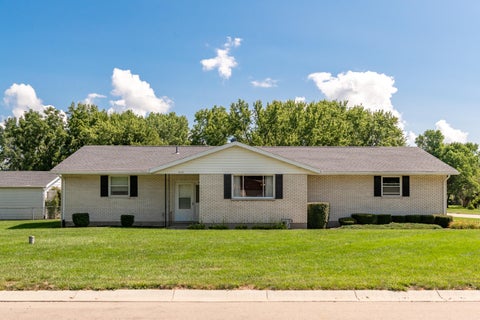 Photo of 433 Kent Road, Tipp City, OH 45371 (MLS # 1047982)