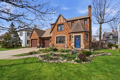 Photo of 663 N Ash Street, Celina, OH 45822 (MLS # 1044879)