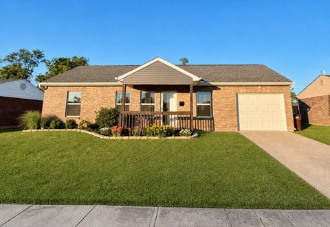 Photo of 169 Brookmoor Drive, Brookville, OH 45309 (MLS # 1047799)