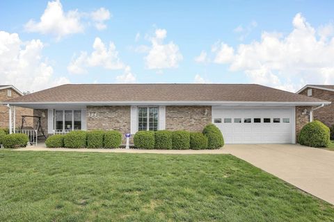 Photo of 384 Bishop Drive, London, OH 43140 (MLS # 1044945)