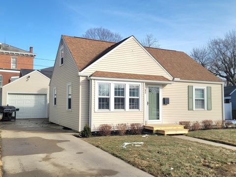 Photo of 116 S Elm Street, Celina, OH 45822 (MLS # 1043795)