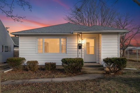 Photo of 618 Montrose Street, Sidney, OH 45365 (MLS # 1043187)