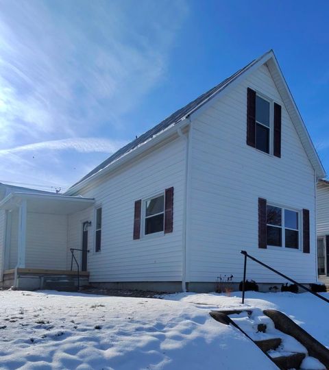 Photo of 226 E Main Street, Union City, OH 45390 (MLS # 1042880)