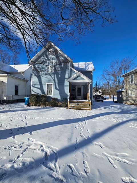 Photo of 308 Plumvalley Street, Bellefontaine, OH 43311 (MLS # 1043348)