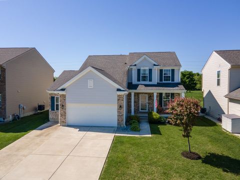 Photo of 4161 Spicebush Drive, Tipp City, OH 45371 (MLS # 1045681)
