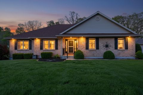 Photo of 570 E Hoewisher Road, Sidney, OH 45365 (MLS # 1045245)