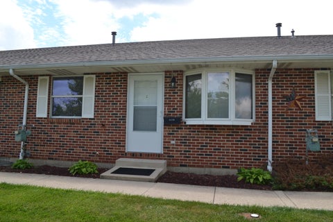 Photo of 4430 E Ridgewood Road, Springfield, OH 45503 (MLS # 1046567)