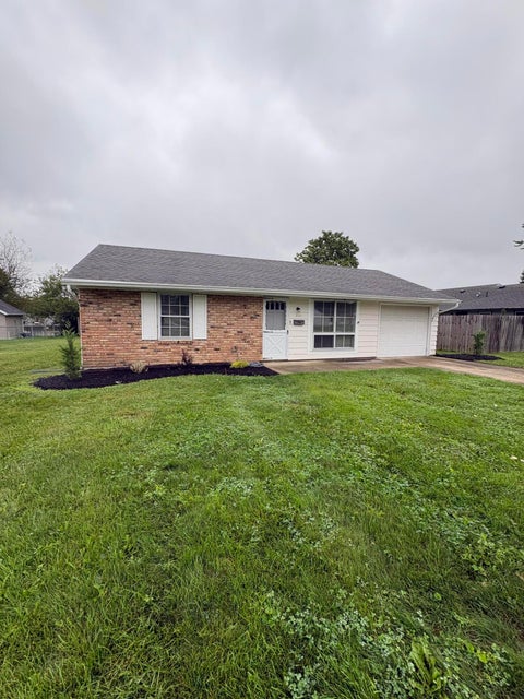Photo of 3147 Sudbury Street, Springfield, OH 45503 (MLS # 1048731)
