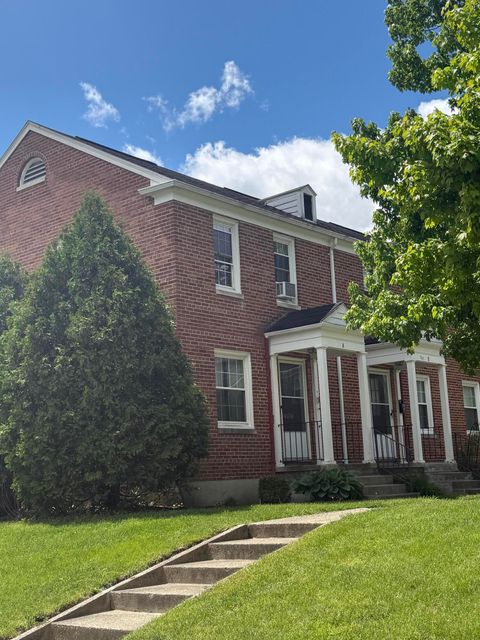 Photo of 1511 N Plum Street #A, Springfield, OH 45504 (MLS # 1045334)
