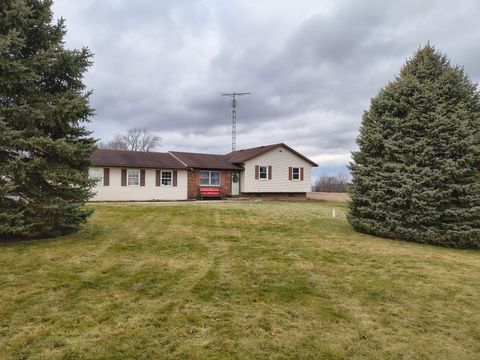 Photo of 10657 County Road 5, Belle Center, OH 43310 (MLS # 1043776)