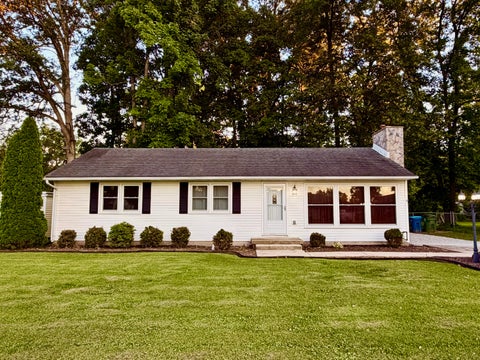 Photo of 111 E Parkwood Street, Sidney, OH 45365 (MLS # 1046550)