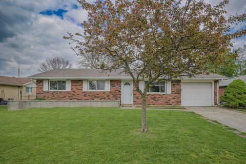 Photo of 8248 Gibson Avenue, Fairborn, OH 45324 (MLS # 1044810)