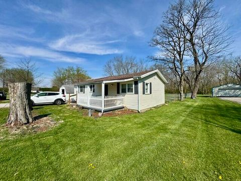 Photo of 4744 Oxtoby Street, Springfield, OH 45505 (MLS # 1044885)